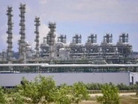 Hóa dầu Long Sơn tạm dừng hoạt động giữa tháng 5 vì tác động từ chiến sự Trung Đông