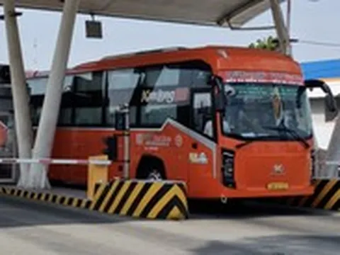 Lễ 30-4, xe Phương Trang tăng giá vé 40%