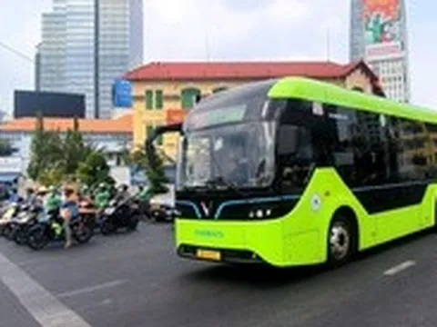 Đề xuất mở tuyến xe buýt chở khách tới sân bay Tân Sơn Nhất, Long Thành