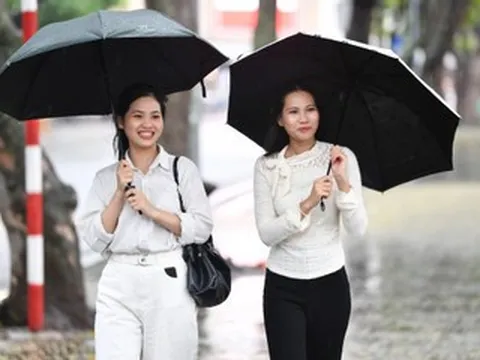 Dự báo thời tiết 24/4/2026: Mưa giông lan vào Trung Bộ, miền Bắc vẫn mát