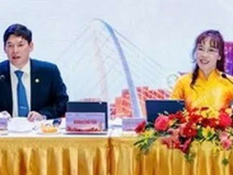 Cổ đông HDBank hỏi sao không chia cổ tức bằng tiền mặt, có sử dụng hết room tín dụng?