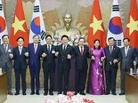 Việt - Hàn muốn đi xa hãy đi cùng nhau!