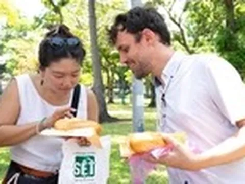 Ổ bánh mì đi ra thế giới