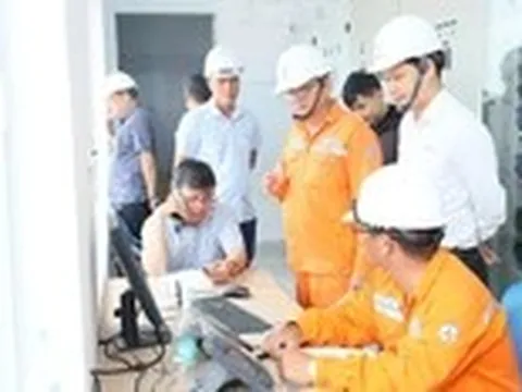 Đóng điện nhiều công trình 110kV trước Lễ
