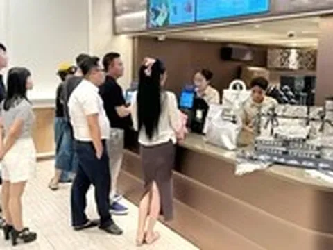 Chuỗi đồ uống ở Việt Nam đóng bớt để giữ lợi nhuận