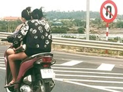Truy tìm cô gái đi xe máy ngược chiều ở làn 100km/h trên cao tốc