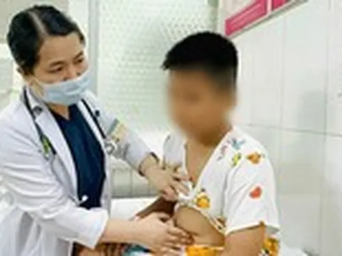 Thêm nhiều vụ học sinh ngộ độc thực phẩm