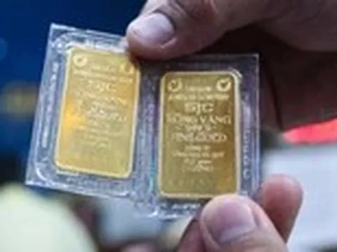 Đà giảm ngày càng mạnh, giá vàng thế giới rơi khỏi ngưỡng 4.600 USD/ounce