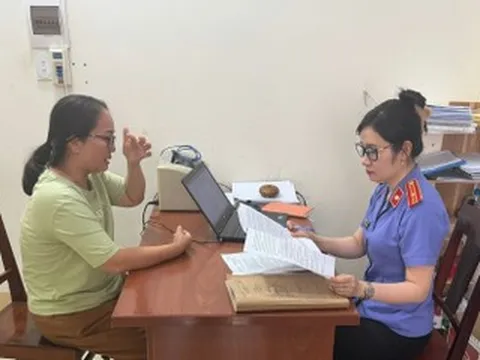 Khởi tố nữ bác sĩ lừa đảo hơn 200 triệu đồng