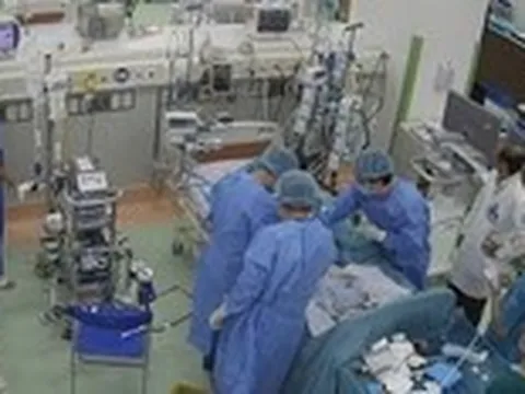 Bé gái bị viêm cơ tim cấp nguy kịch được cứu sống, kịp chào đón ngày lễ trọng đại của đất nước