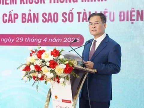 Chủ tịch tỉnh Quảng Ninh: Sử dụng 'trạm dịch vụ số' để xóa máy photocopy
