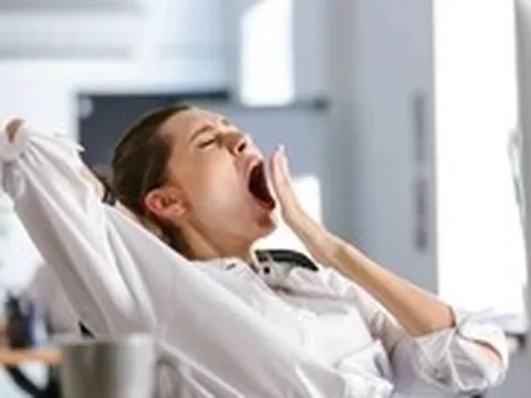 Tác dụng quý báu của ngáp khi buồn ngủ