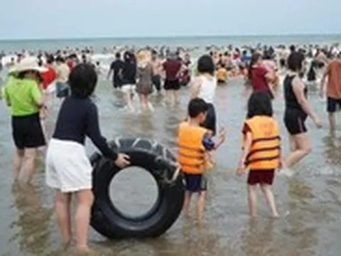 Hóa đơn bữa ăn gần 18 triệu đồng ở Sầm Sơn gây xôn xao