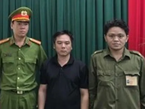 Cướp xong thấy hối hận nên nhờ tài xế xe ôm trả lại điện thoại cho cô gái