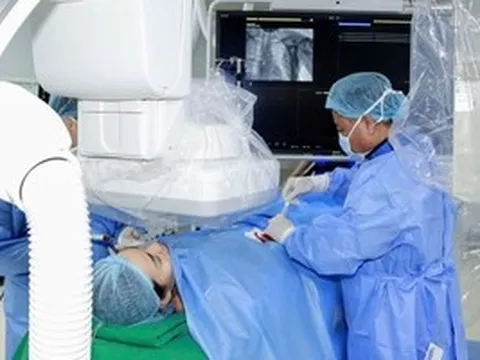 Cô gái thoát cơn tim đập dồn dập nhờ sóng cao tần