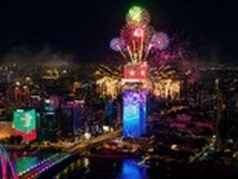 Saigon Marina IFC: ngọn hải đăng giữa dòng di sản