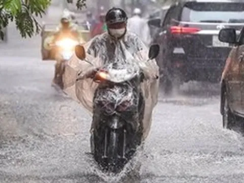 Không khí lạnh dồn dập tràn xuống, miền Bắc đón mưa dông cực lớn trên diện rộng