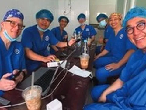 Về khám bệnh cho 'dân mình'