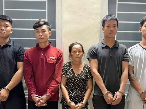 Nghi bị "cắm sừng", vợ thuê côn đồ tấn công chồng
