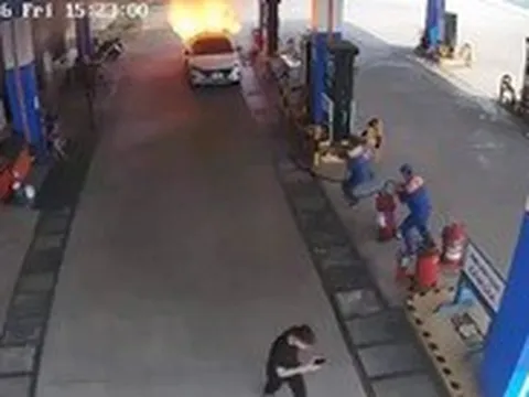 Vụ cháy xe ở cây xăng: Tài xế khai không mở cửa xe là do hoảng sợ quá!