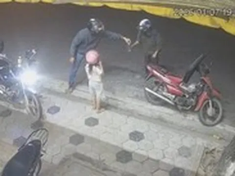 Hát hò mở loa 'tra tấn' hàng xóm ầm ĩ, rồi hỏi tình làng nghĩa xóm ở đâu?!