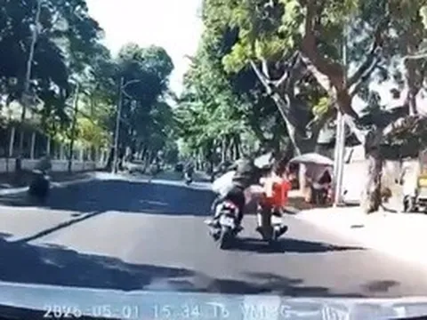 Clip gây phẫn nộ bị đánh từ phía sau, người đàn ông ngã nhào giữa đường