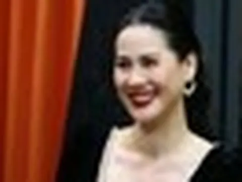 Mỹ nhân Việt ở tuổi U50: Làm mẹ đơn thân, lên tiếng về thông tin "sở hữu tài sản 700 tỷ đồng"