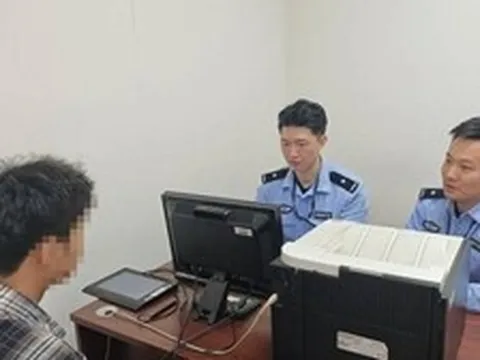 Mẹ vừa gọi điện báo chuyển khoản thành công 300 triệu đồng, con trai tá hỏa gọi ngay cảnh sát