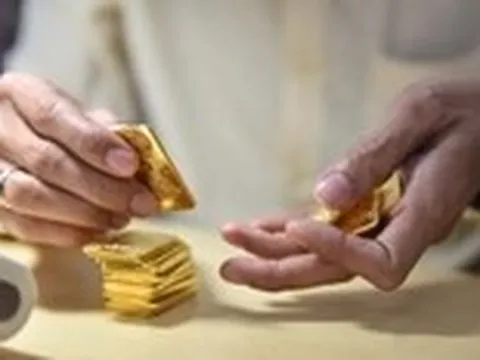 Giá vàng thế giới giảm sau khi Iran tuyên bố bắn trúng chiến hạm Mỹ