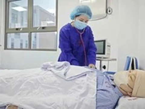 Vừa đón con sau 9 năm hiếm muộn, người mẹ phát hiện mắc ung thư hiếm và hành trình giành lại sự sống