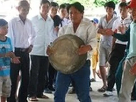 Cuộc trở về kỳ lạ của những báu vật - Kỳ 4: Chiếc trống đá kỳ bí không thể bị trộm