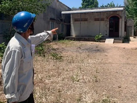 Nhân chứng kể khoảnh khắc cứu bé 2 tuổi bị mẹ ruột và cha dượng bạo hành dã man