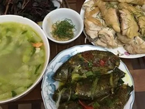 Giỗ mẹ của người yêu, cô gái 28 tuổi được chào đón với mâm cơm "chan nước mắt"