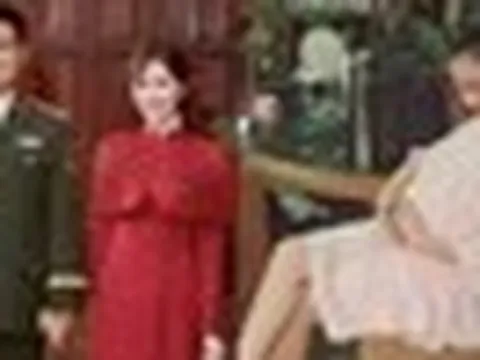 Phản ứng của Hoà Minzy khi được hỏi về chuyện đang có em bé