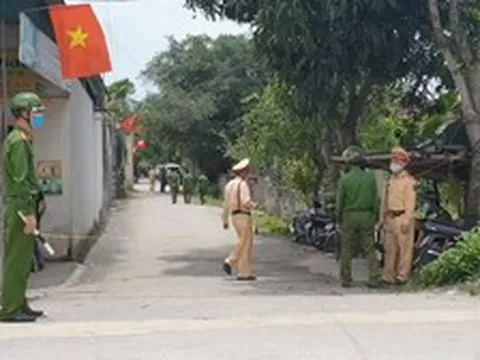 Lời khai “đại gia” bắn chết 2 người trước cổng: Ám ảnh, căm ghét người mặc quần áo rằn ri