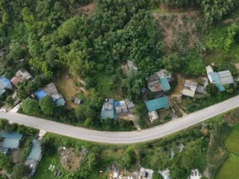 Cảnh sống 'cứ mưa là bỏ nhà chạy' của 36 người ở Phú Thọ