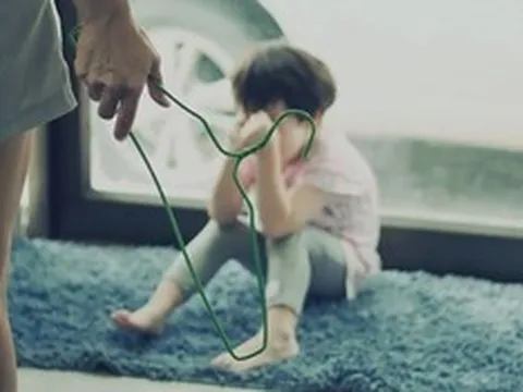 Báo động trẻ em bị bạo hành ngay trong nhà, Bộ Y tế vào cuộc khẩn cấp