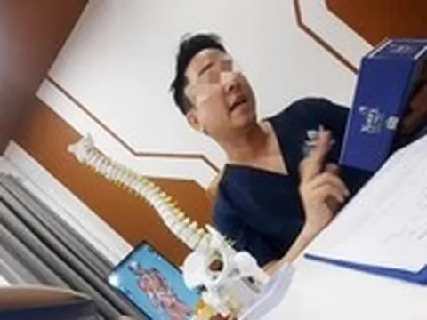 Diện kiến 'bác sĩ' chuyên dọa đột quỵ, gợi ý ‘giải cơ chuyên sâu’ giá hàng chục triệu đồng