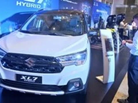 Ô tô tồn kho lớn, đại lý giảm giá sâu