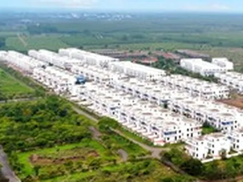 Một đại gia bất động sản 'cạn' tiền, có 1.560 tỉ đồng gửi bị MBBank phong tỏa