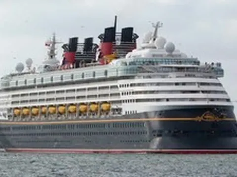 Nhiều nhân viên tàu du lịch Disney bị bắt trong cuộc điều tra về xâm hại trẻ em