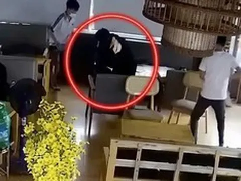 Điều tra nhóm thanh niên mang hung khí vào quán cà phê tấn công khiến 1 người tử vong