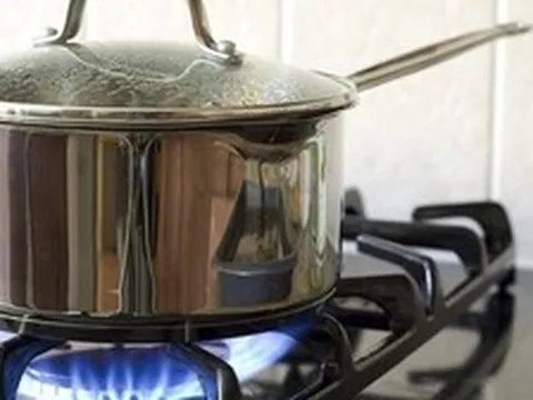 Lời khuyên đến những gia đình đang nấu ăn bằng nồi inox