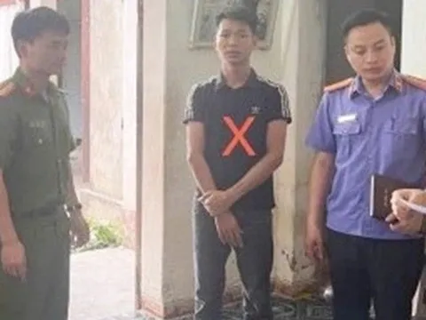 Khởi tố đối tượng sản xuất mỹ phẩm, dung dịch vệ sinh ở trại chăn nuôi