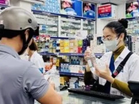 AI lấn sâu, 'chạm' từng hộp sữa, viên thuốc