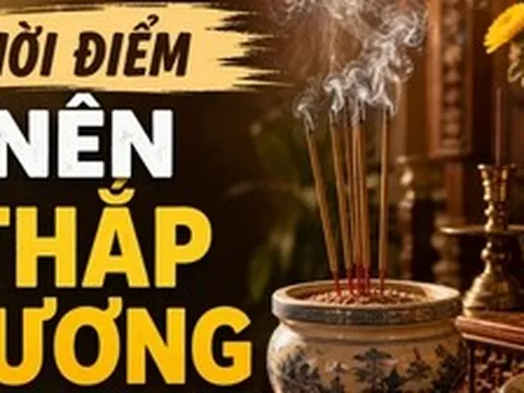 5 thời điểm nên thắp hương