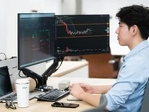 Chứng khoán tuần mới: Dòng tiền chờ bứt phá, VN-Index có vượt 2.000 điểm?
