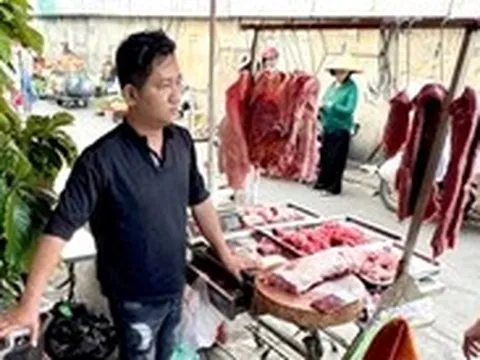 Lại phát hiện đường dây làm giả thịt bò từ thịt heo nái ở TP.HCM, mỗi ngày tiêu thụ 140kg