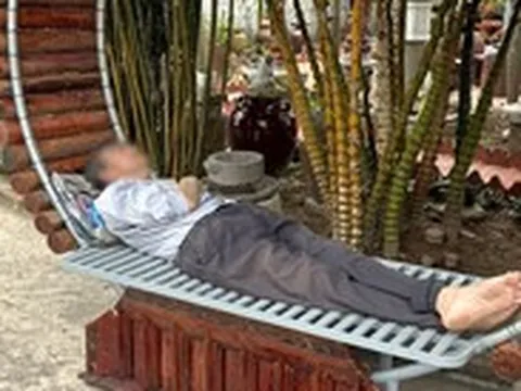 Người đàn ông bị con gái đem bỏ ở chùa đã được đón về