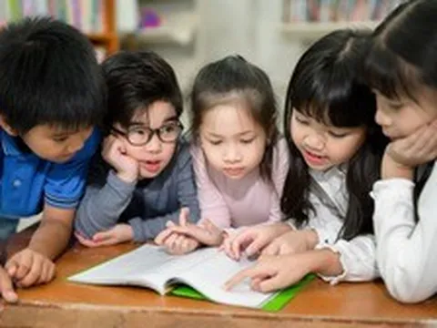 "Video ngắn đầy rẫy, cần gì phải đọc sách?" - Đây có thể là câu trả lời hay nhất mà bạn từng nghe!